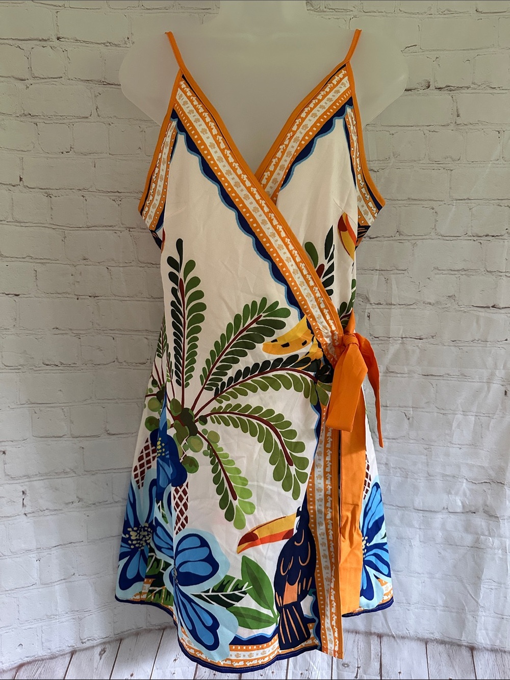 Vibrant True Wrap Toucan Dress size M
